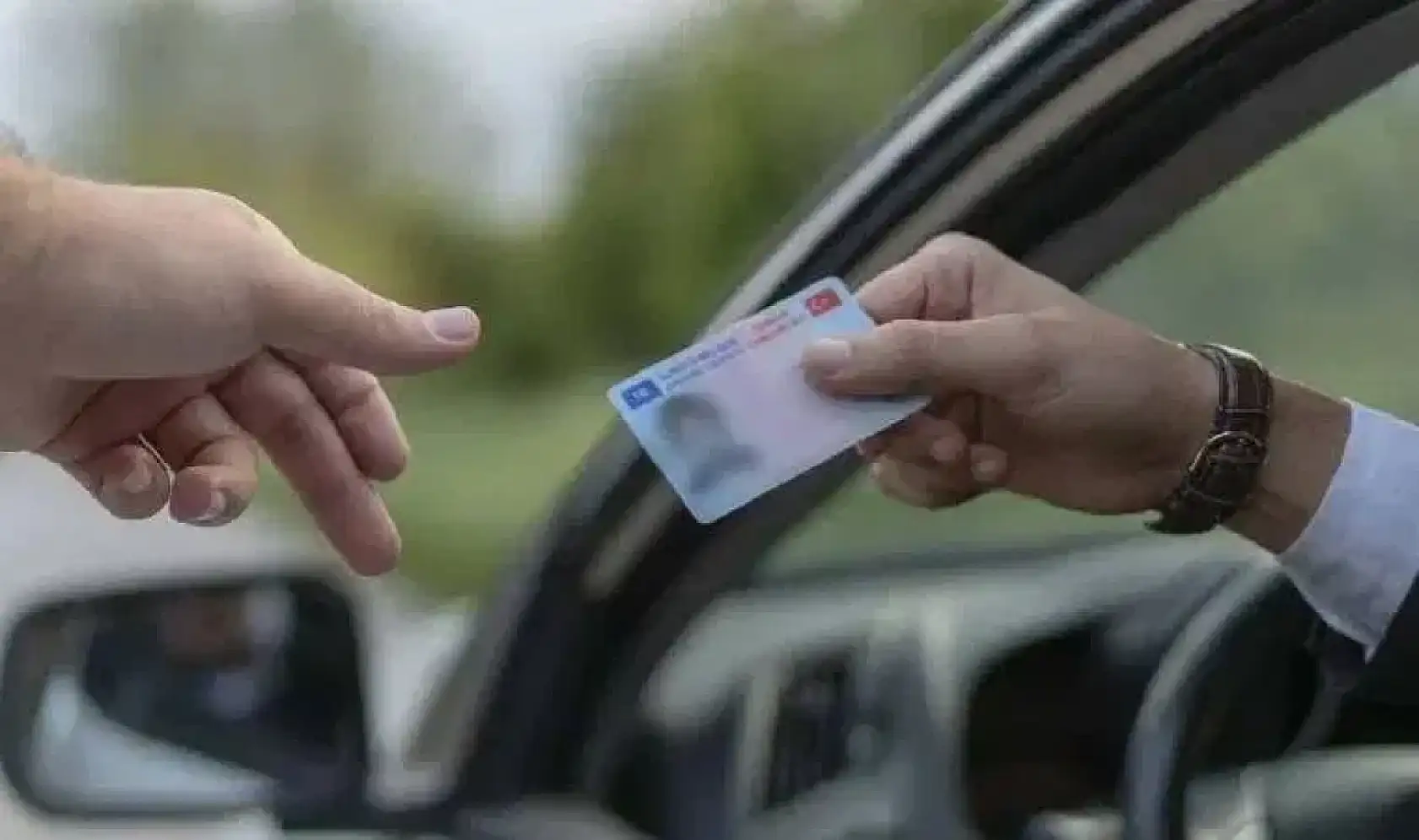 Ehliyeti yenileyecekler dikkat! Başvuru için son gün