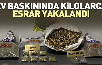 Ev Baskınında Kilolarca Esrar Yakalandı