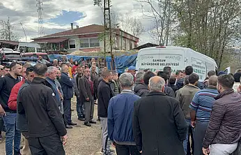 Komşusuna ağaç kesiminde yardım ederken hayatını kaybetti