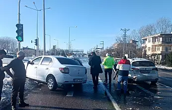 Samsun-Ordu Yolunda Kaza: 4 Kişi Yaralandı