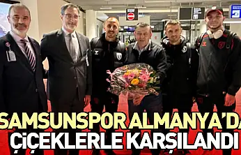 Samsunspor Almanya'da Çiçeklerle Karşılandı