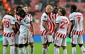 Samsunspor, lider Galatasaray deplasmanında puan arayacak