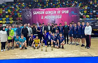 Tekkeköy Proje İmam Hatip Lisesi'nin iki öğrencisi il birincisi oldu