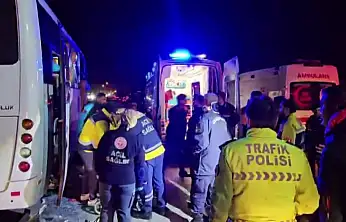 Transfer Halindeki Mahkumları Taşıyan Araç Kaza Yaptı