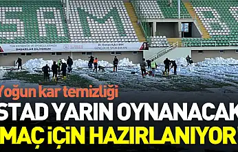 Yarınki Maç İçin Çarşamba Spor Stadı'nda Yoğun Kar Temizliği