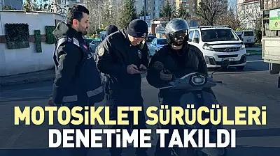 Motosiklet sürücüleri denetime takıldı