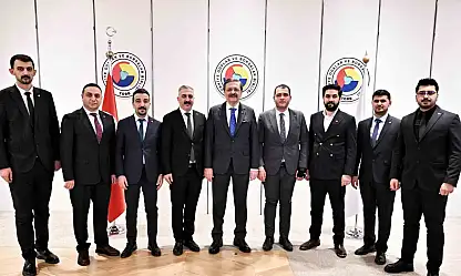 Genç Girişimciler TOBB'da Temaslarda Bulundu