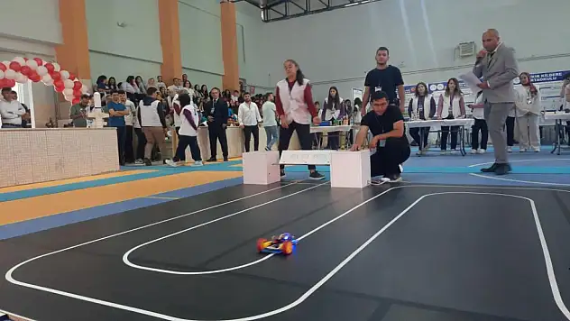 1. Bozkır bilim şenliği, büyük bir coşkuyla açıldı