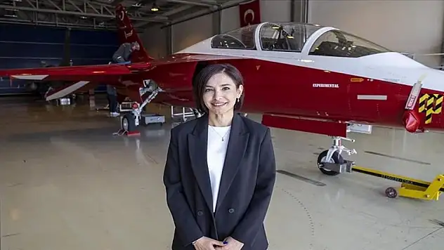 Türkiye'nin ilk jet motorlu uçağı HÜRJET de 'annelerin' elinde büyüyor