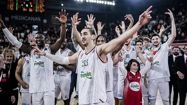 Pınar Karşıyaka, çok atıyor çok yiyor