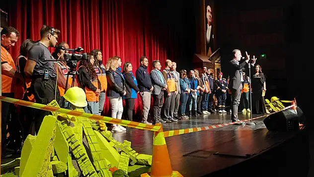 Samsun'da duygulandıran deprem oratoryosu