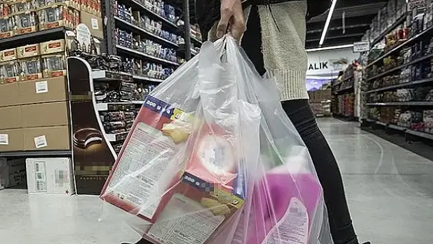 Bakan Nebati: Tüketici güveninin artmasıyla ekonomimizin çarkları daha da hızlanarak dönmeye devam edecek