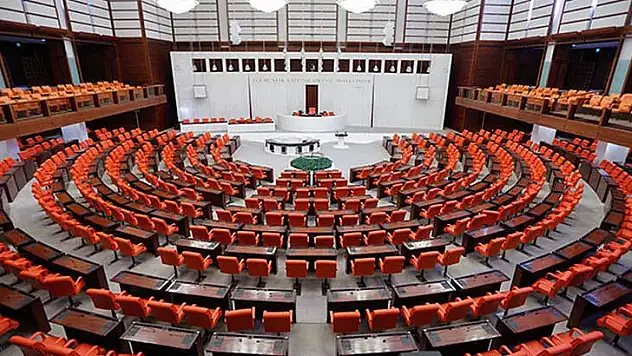 Milletvekili kayıtları devam ediyor