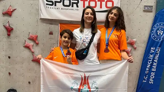 Genç Sporculardan Türkiye ikinciliği