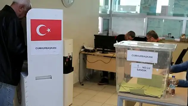 Cumhurbaşkanı Seçimi'nin ikinci turu için sınır kapılarında oy verme işlemi sürüyor