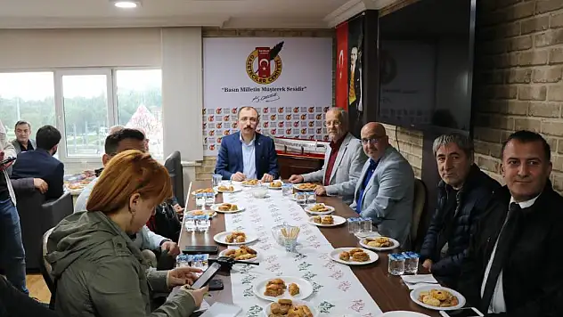 Bakan Muş'tan otomobil bayilerine ceza açıklaması: 'Liste fiyatı üzerinde fiyat talep etmişler'