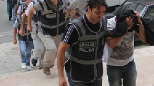 Operasyon zanlısı 11 kişi adliyede