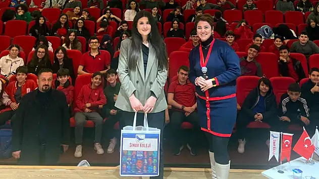 Sınav kaygısına yenilmemek için düzenli beslenme ve uyku önemli