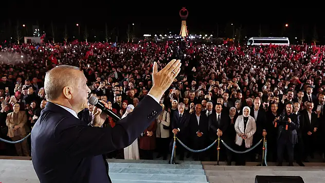Cumhurbaşkanı Erdoğan: 'İstanbul'un Fethi'nin 570'inci yıl dönümünü tebrik ediyorum'