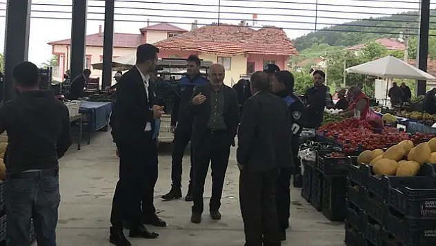 Ladik'te kapalı pazar yeri hizmete açıldı