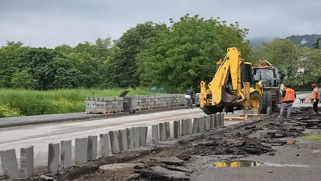 Tekkeköy'e 2,5 km uzunluğunda çift yönlü kaldırım