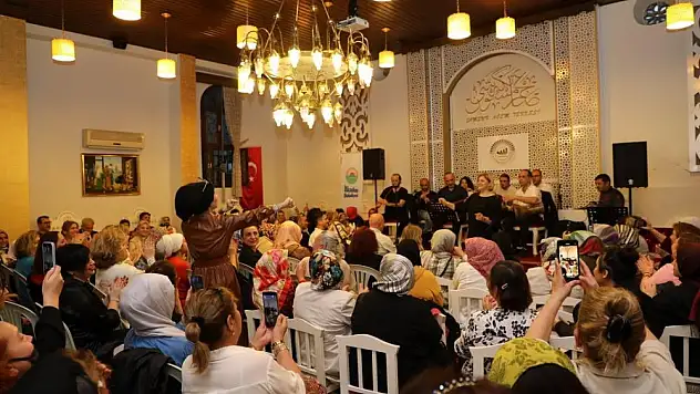 Samsun'da türkü gecesi