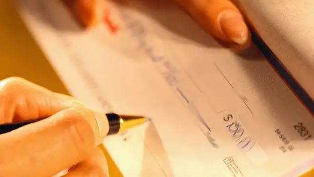 Senet üstündeki TL yerine USD yazılmasına yargı vizesi