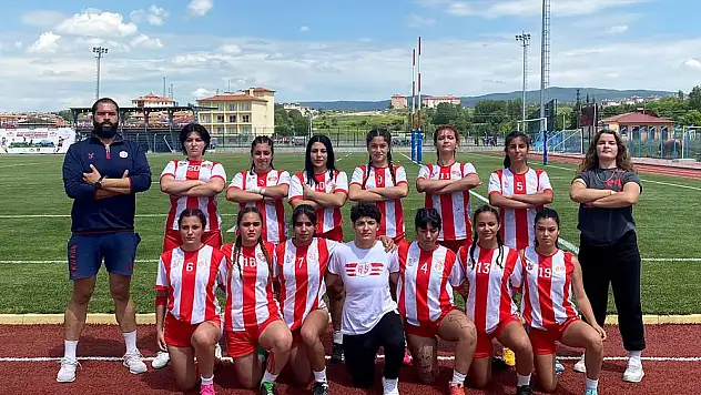 Antalyaspor Ragbi Kadın Takımı'ndan çeyrek final