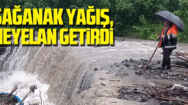 Sağanak yağış, heyelan getirdi