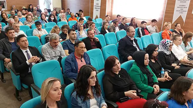 Samsun'da sigara içen kamu çalışanlarına 'Özgür Nefes Projesi' semineri