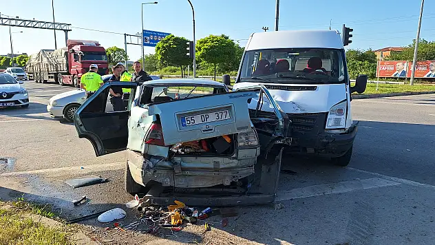 Samsun'da zincirleme trafik kazasında 7 kişi yaralandı