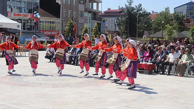 Asarcık'ta Hayat Boyu Öğrenme Haftası kutlandı