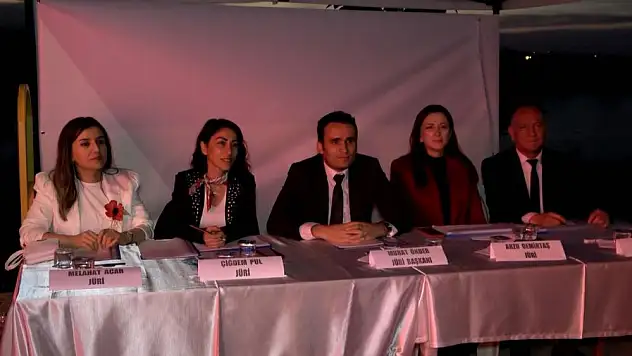 Bafra şiirde yarıştı