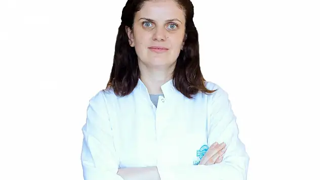 'Güneş ışınları cildin erken yaşlanmasına yol açabilir'