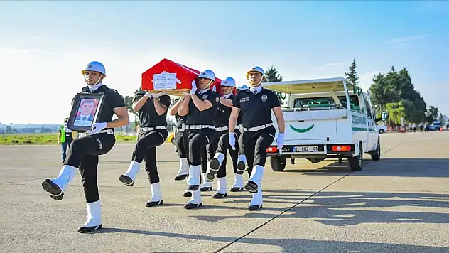 Hatay'da şehit olan komiser yardımcısının cenazesi Kırklareli'ne uğurlandı