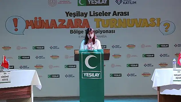 Yeşilay Liseler Arası Münazara Turnuvası Bölge Finali Trabzon'da yapıldı