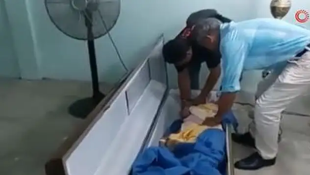 Cenaze töreni için tabuta konulan kadın nefes alırken bulundu