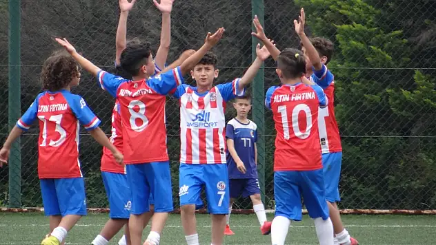 Uluslararası Karadeniz Kral Kupası ŞampiyonasıUluslararası Karadeniz Kral Kupası Şampiyonası