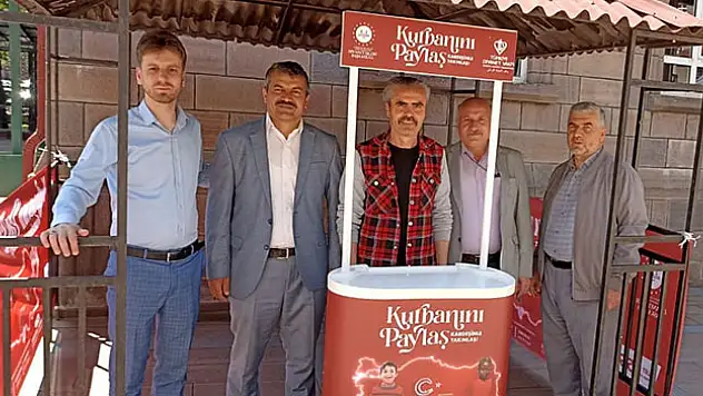 Ladik Kaymakamı Orhan, Türkiye Diyanet Vakfı'na vekaletle kurban bağışında bulundu