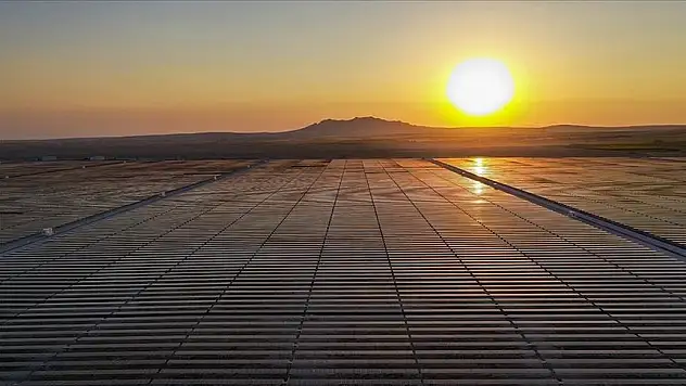 Küresel güneş enerjisi kurulu gücü 1,2 teravata yükseldi