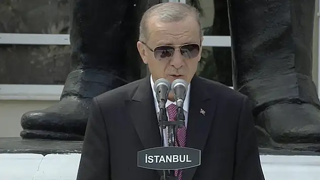 Cumhurbaşkanı Erdoğan: Öğretmenlerimizin itibarını artıracak projelerimizi yakında paylaşacağız