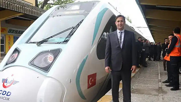 Ankara-Malatya güzergahında trenle seyahat süresi yarı yarıya düşüyor