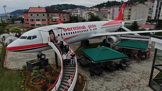 Pistten çıkan uçak pide salonu olarak hizmet vermeye başladı