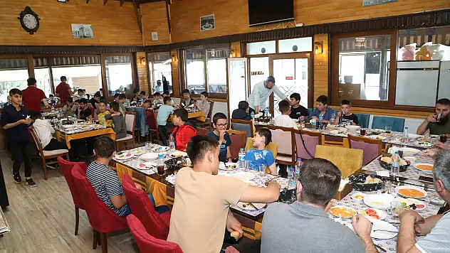 Öğrencilerin yılsonu etkinliği