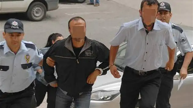 Silahlı saldırıda yaralanan genç öldü