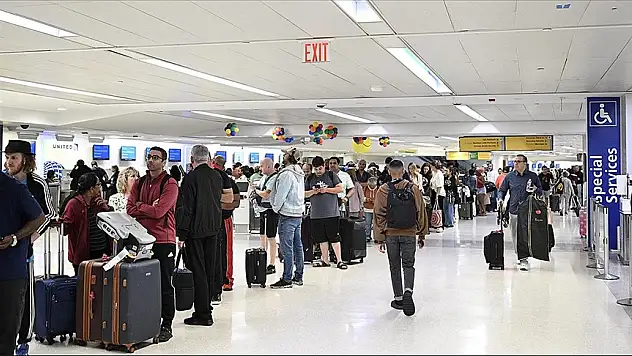 ABD'de kötü hava koşulları nedeniyle 2 binden fazla uçuş ertelendi veya iptal edildi