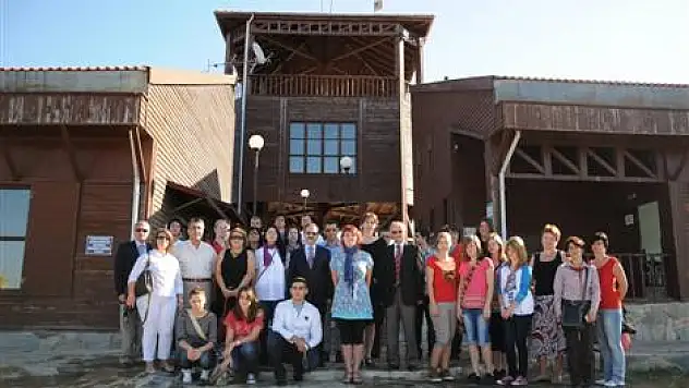 Avrupalı Gençler Kuş Cenneti'nde