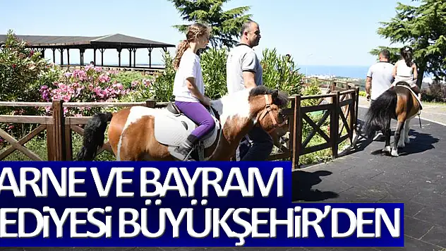 Samsun'da çocukların karne ve bayram hediyesi Büyükşehir'den