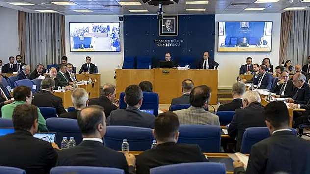 Memur maaşında artış ile vergi düzenlemelerini içeren teklif, TBMM Plan ve Bütçe Komisyonunda