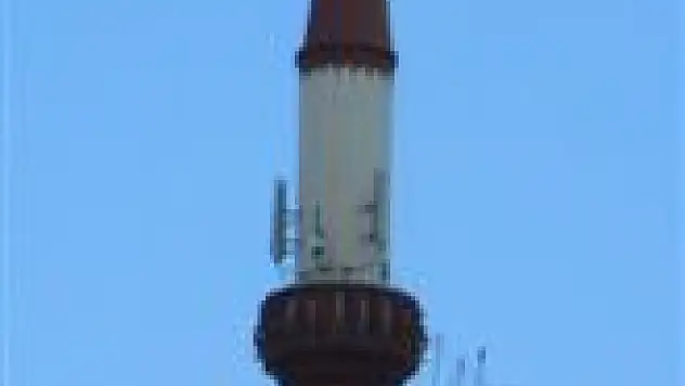 Cami minaresinde ki Baz İstasyonu hayret ettirdi
